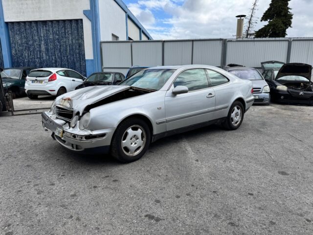 Mercedes-Benz Clk 200 Coupé 2.0 136cv de 1999