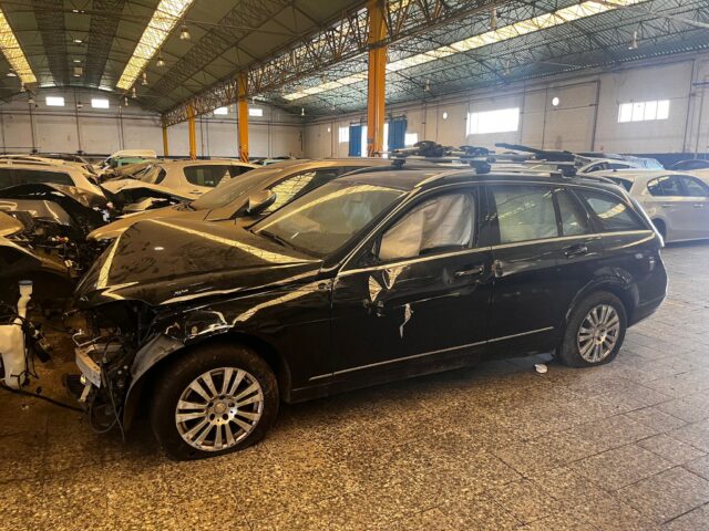 Mercedes W204 C200 CDI de 2014 para peças